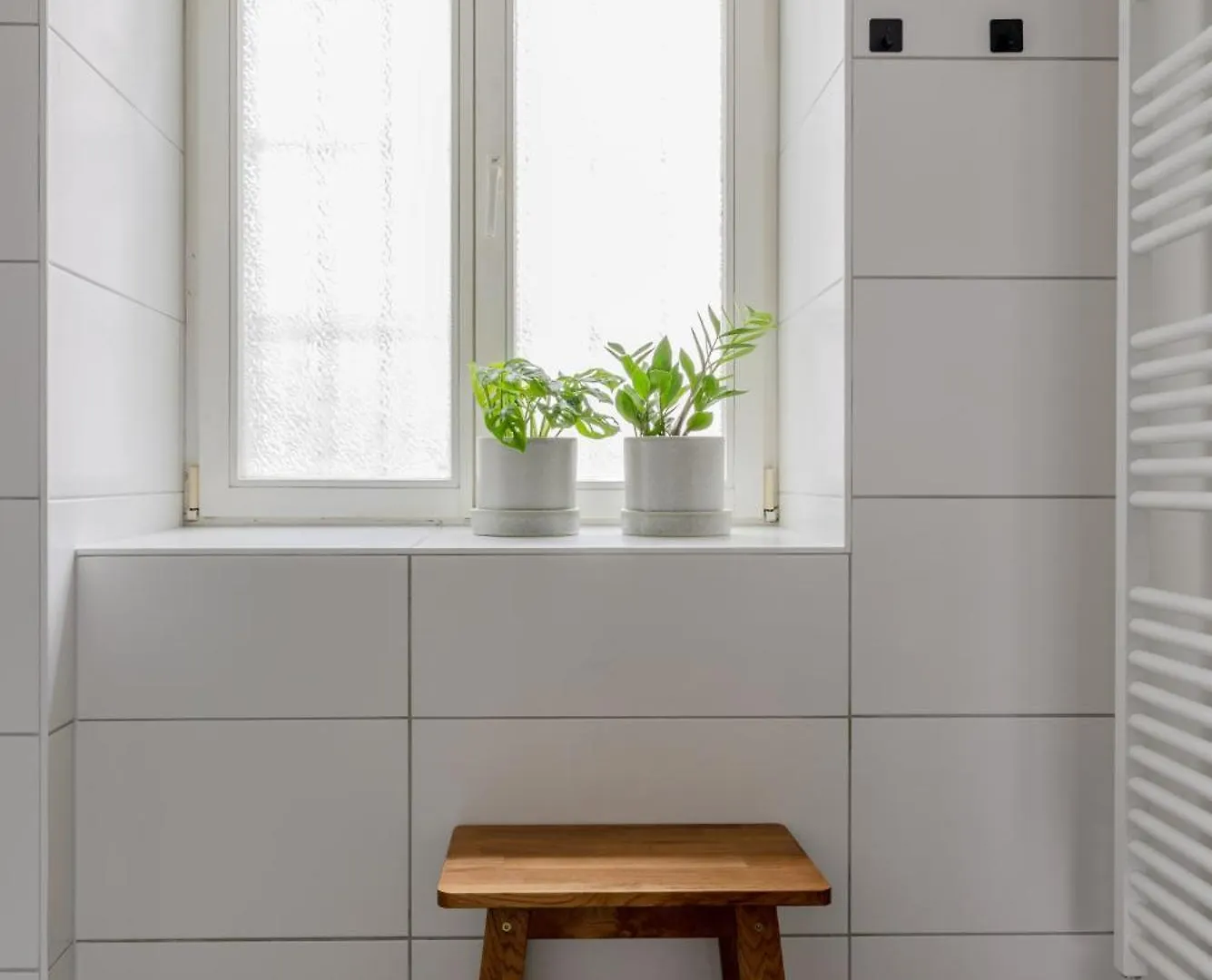 Apartman Oomph Berlin Minimalist & Mighty - 1 Bedroom Hosting Up To 6