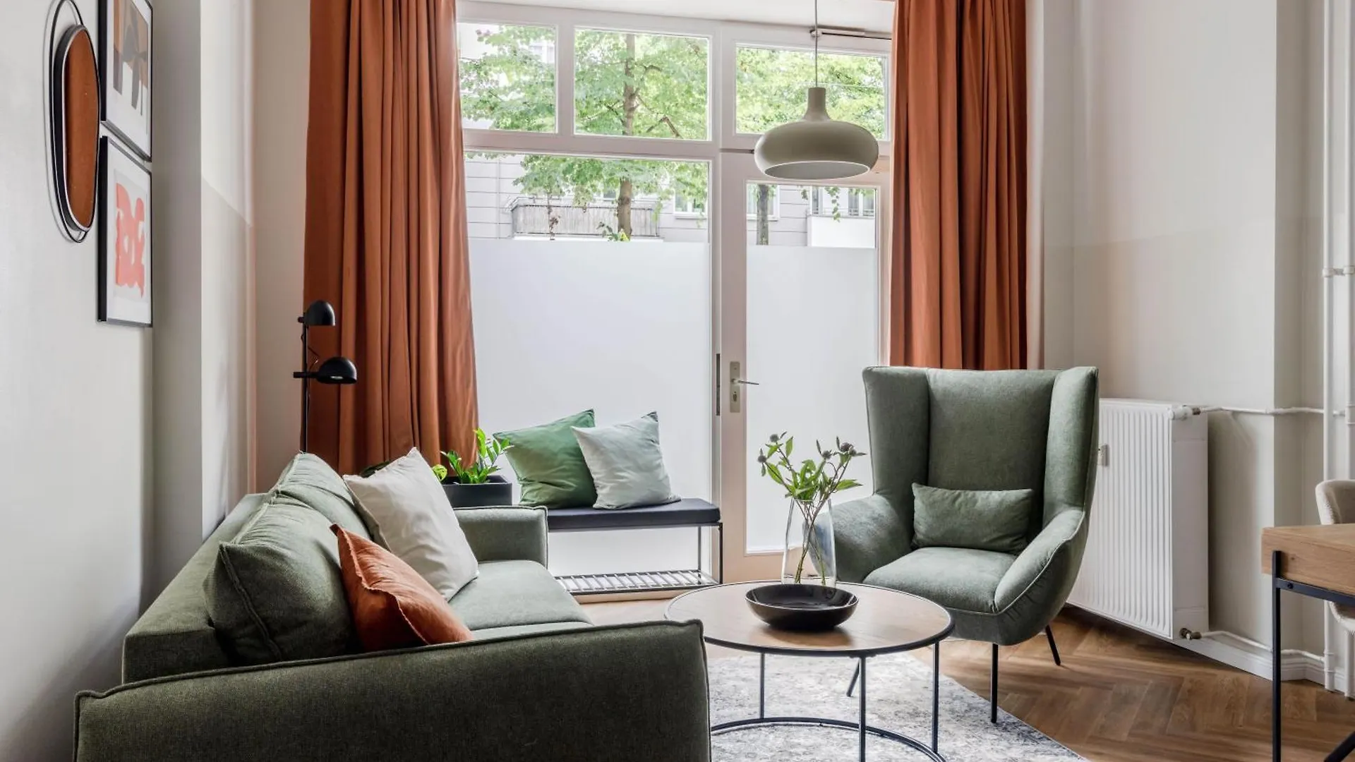Oomph Berlin Minimalist & Mighty - 1 Bedroom Hosting Up To 6