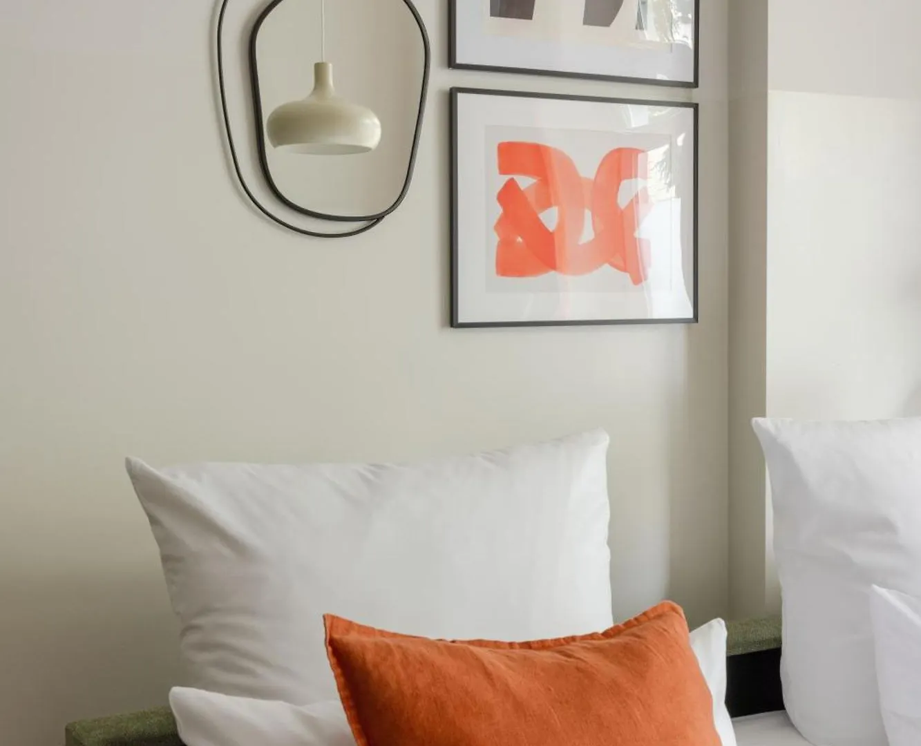 Oomph Berlin Minimalist & Mighty - 1 Bedroom Hosting Up To 6