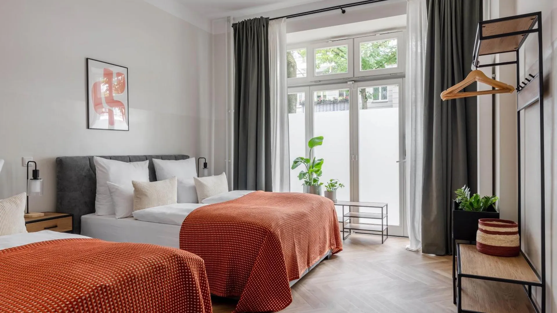 Oomph Berlin Minimalist & Mighty - 1 Bedroom Hosting Up To 6