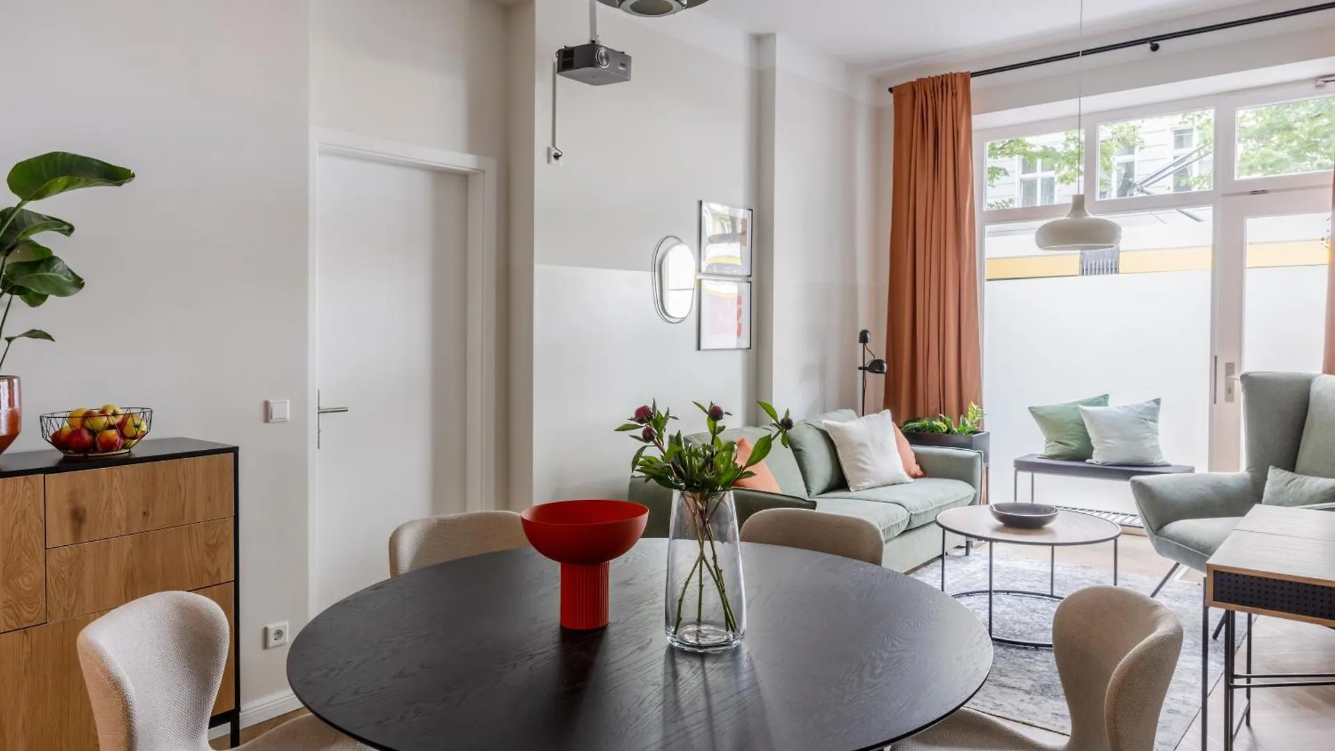 Oomph Berlin Minimalist & Mighty - 1 Bedroom Hosting Up To 6